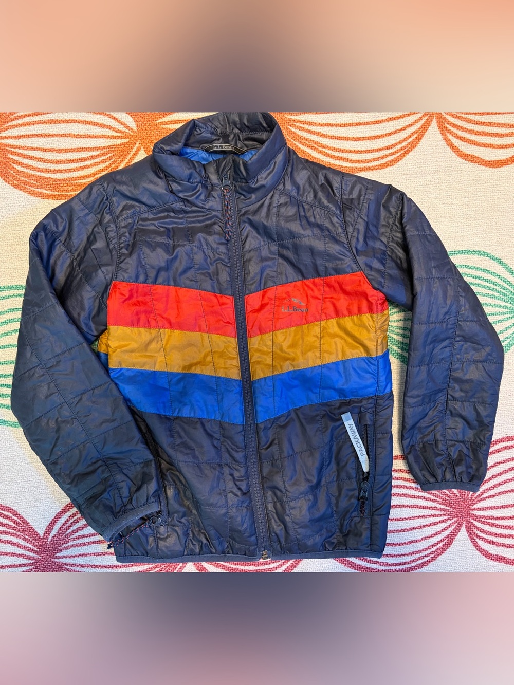 LL Bean Kids Primaloft lightweight versatile Jacket. W stowaway pocket. 3 season